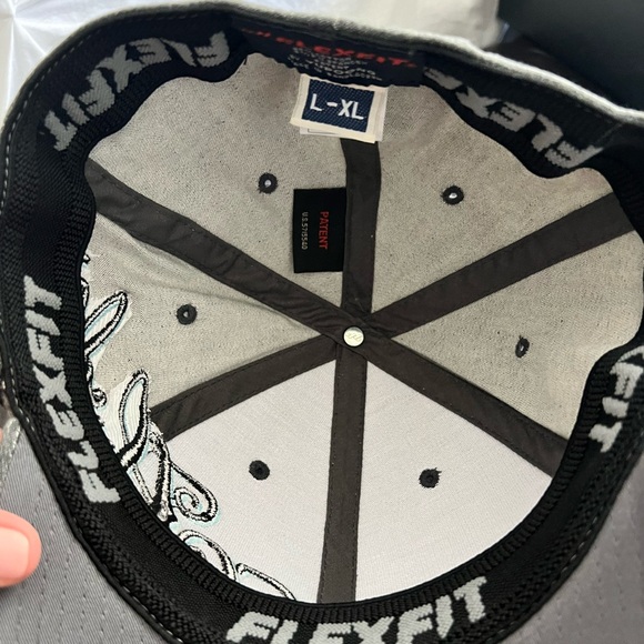 Hurley XL hat - Picture 3 of 5